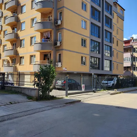 Happy & Free Breakfast - Mladost * Sofia
